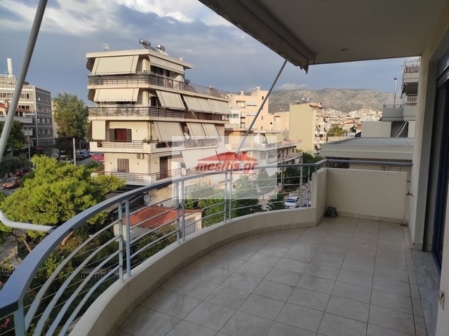 (For Sale) Residential Floor Apartment || Athens South/Palaio Faliro - 120 Sq.m, 3 Bedrooms, 350.000€ 