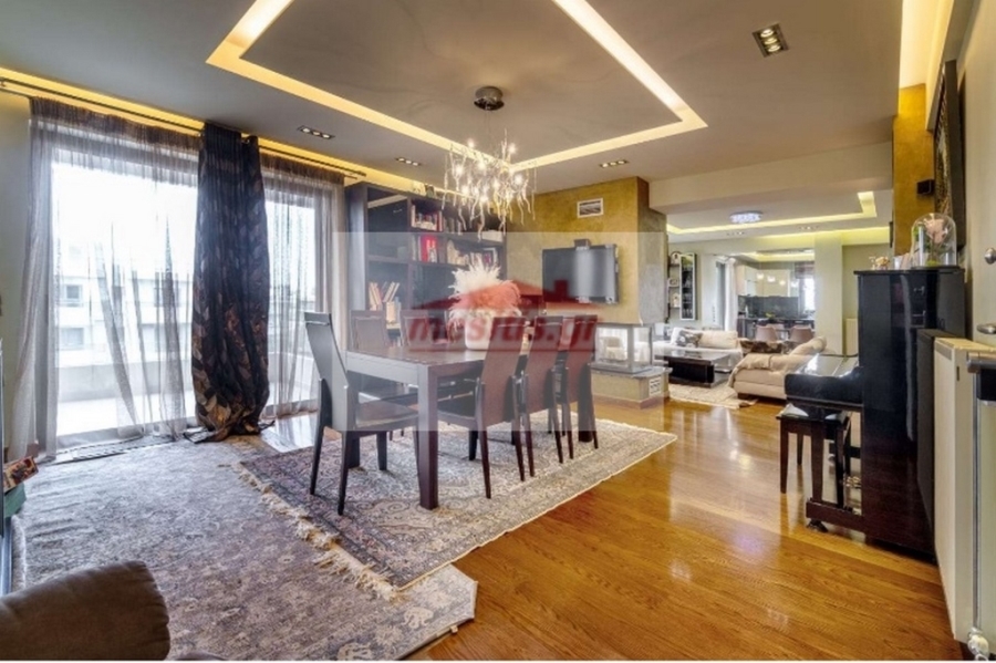 (Προς Πώληση) Κατοικία Μεζονέτα || Αθήνα Νότια/Γλυφάδα - 225 τ.μ, 4 Υ/Δ, 1.350.000€ 